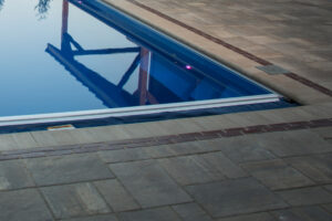 swimming pool contractor machesney park