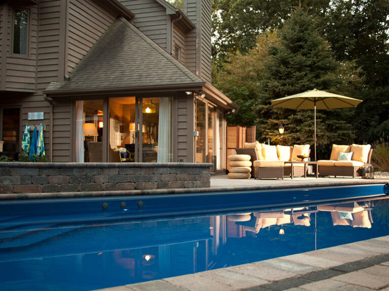 swimming pool contractor Barrington IL Sonco Pools and Spas provides only the finest swimming