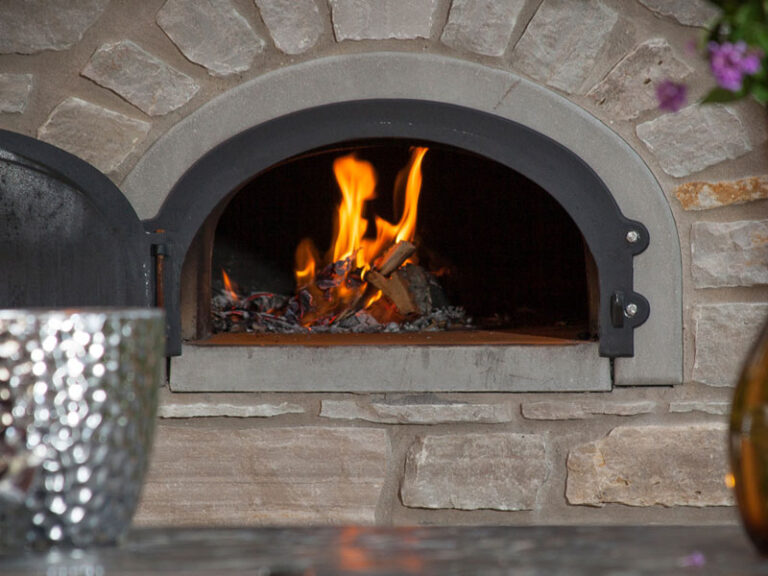 swimming pool contractor Gilberts IL Sonco Pools and Spas provides