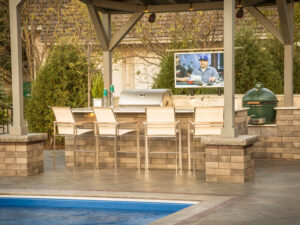 swimming pool contractor Janesville WI