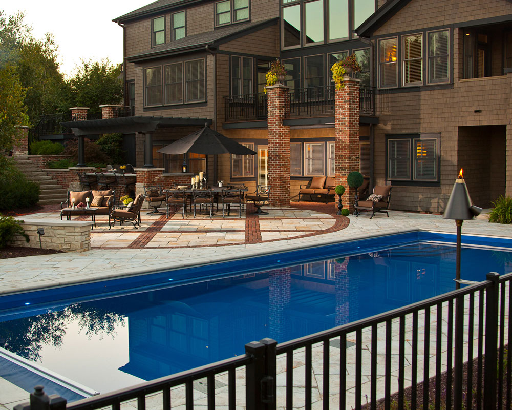 custom fiberglass pool design for Schaumburg IL family homes
