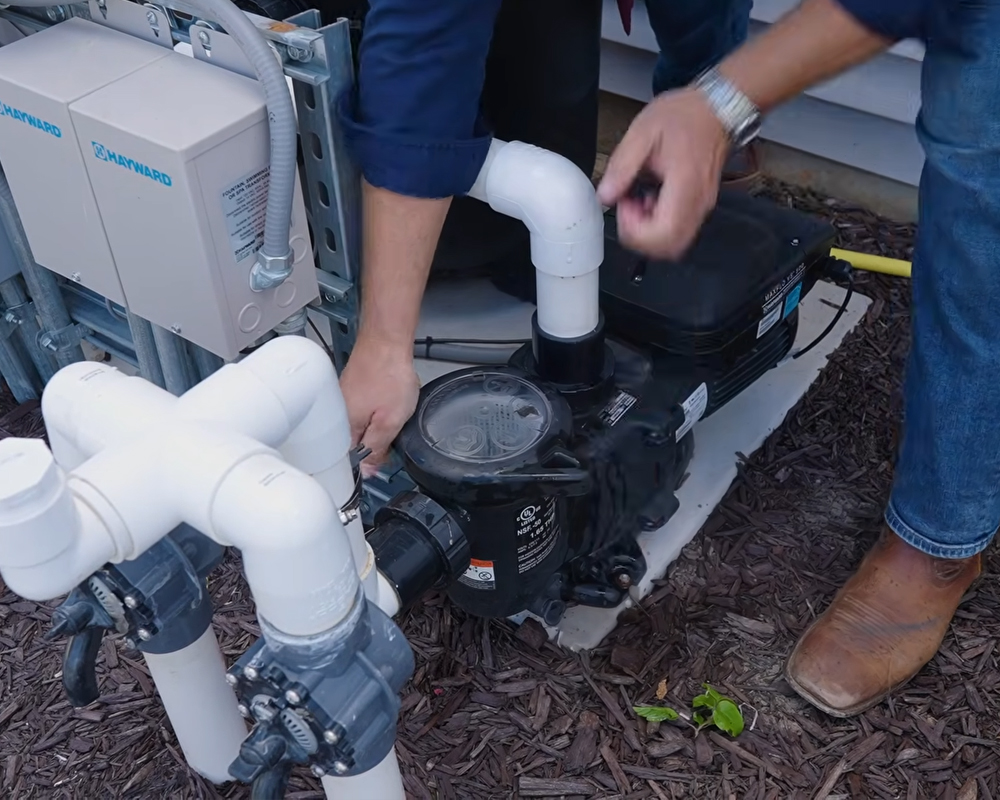 how to clean swimming pool pump basket trap Sonco Pools